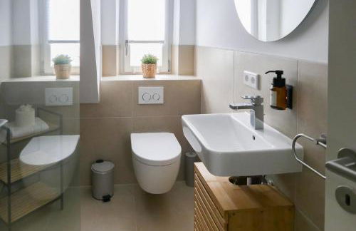 Modernes, zentrales Apartment mit Boxspringbett und Waschmaschine - Foto 26