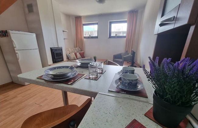 1 Bed Homey Two Floor Apartment - 200mbps Wi-fi! - Photo 16