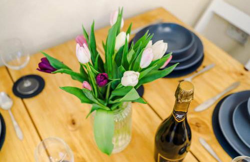 2 Bedroom Home Sleeps 4 Ideal for Long Stays and Business Trips - Foto 56