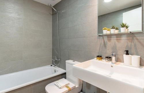 Sunny Malaga - Photo 3