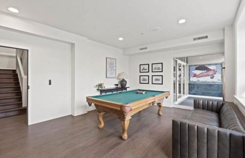 King Bed J and K on Main Luxury Apartment 403 - Foto 16