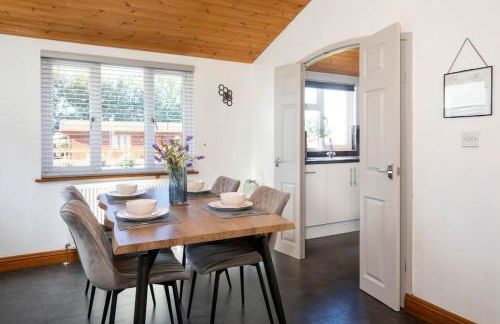 family honeybeelodge york Hot Tub and wood burner - Foto 22