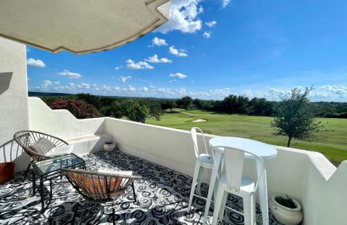 Architect's 'Castle' - Golf Villa with Views - Foto 2