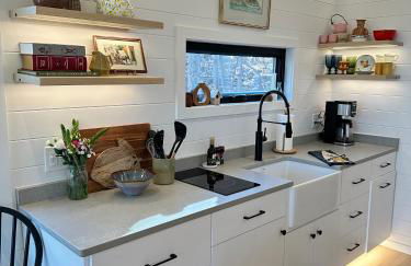 Cabin and Studio By The River - Kayaks, Trails, Gym - Foto 2