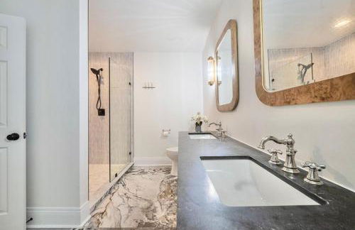 Near Ft Moore Ft Benning and CSU Restored Historic Home - Foto 6