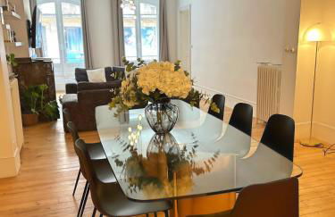 L'Elegant Paradoux - 3 sdb - 2 wc - Ascenseur - Parking - Plein Centre - Foto 4