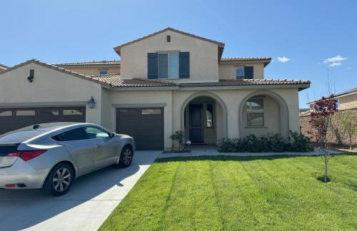 Elegant Retreat with Private Luxurious Gen Suite - Foto 2