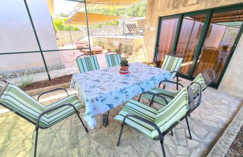 Olive Tree - House with Pool - Photo 5