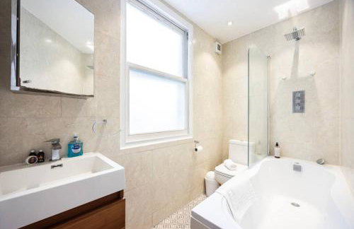 Comfy 2-Bed Flat On Upper St - Next To Tube - Foto 17