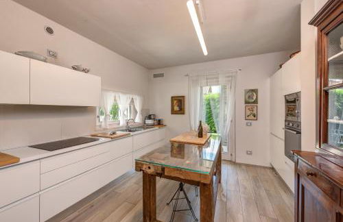 Villa La Corte with amazing pool and garden - Foto 27