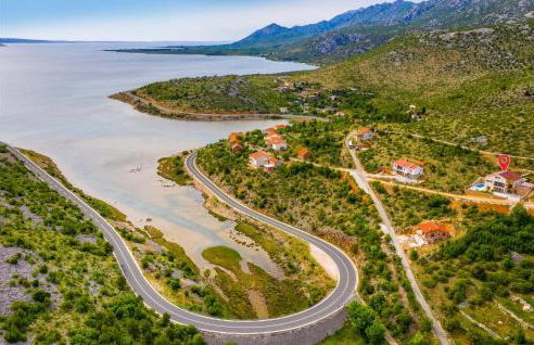 Awesome Home In Modric - Photo 14