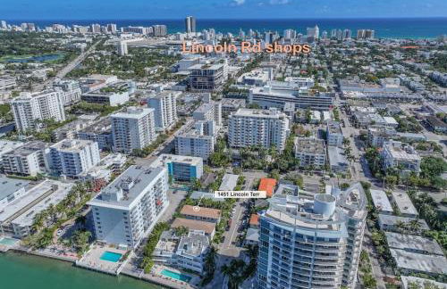 Lux Designer Apt 2BR and 2BA in the Heart of MIA Beach - Foto 3