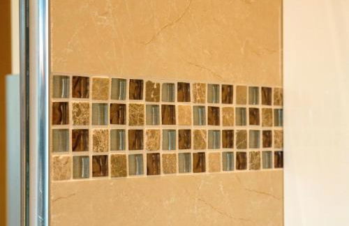 Lüftenblick - 2 Ferienwohnungen am Starnberger See, mit Terrasse oder Balkon, Weitblick, Sauna, Kamin, E-Ladestation - Foto 15