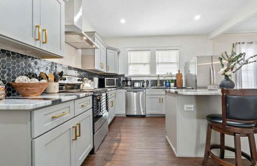 Modern Escape in Historic District - Foto 7