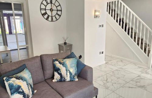 BSE Homes & Properties Ltd 4-Bedroom Home, Harlow , with Parking sleeps 6 - Foto 17