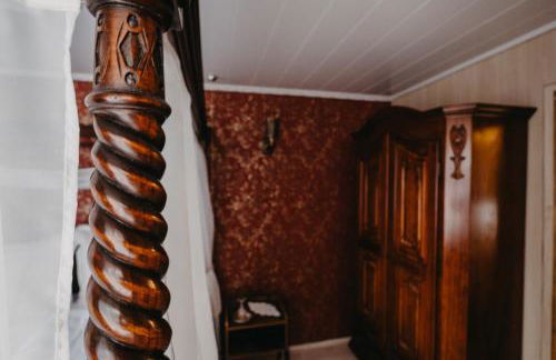 Altes Häusle am Waschbach Anno 1625 Ferienwohnungen und Doppelzimmer - Foto 71