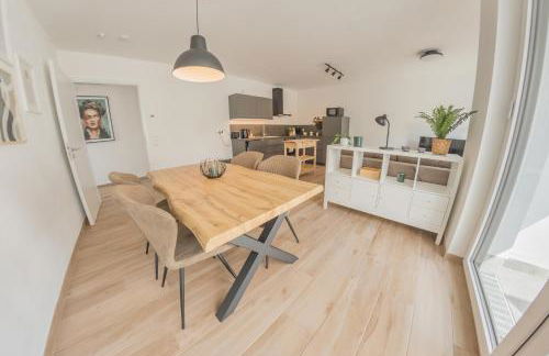 Luxus Apartment Bad Salzuflen mit eigenem Parkplatz und E-Ladestation - Foto 15