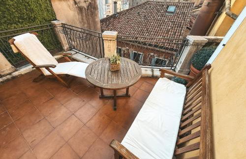 Attic Terrace San Mark square View - Photo 63