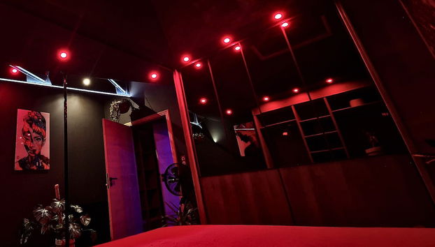 AKA LOVE ROOM - Foto 2, Imagen principal