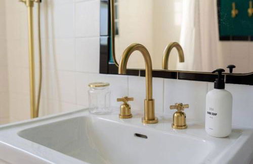 University Home Close to Nob Hill - Foto 20