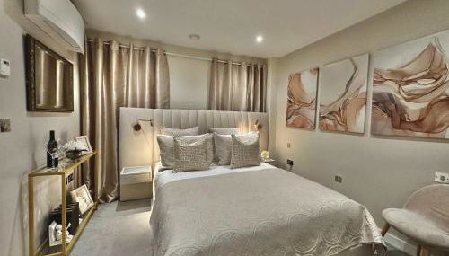 Contemporary Bromley Penthouse with Balcony - Foto 3