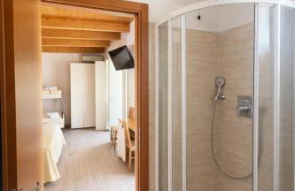 Camere comfort con terrazza Solarium Favorita - Foto 6