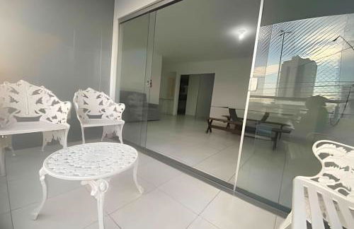 Próx a orla, 14 pessoas, ar condicionado e garagem - Foto 58