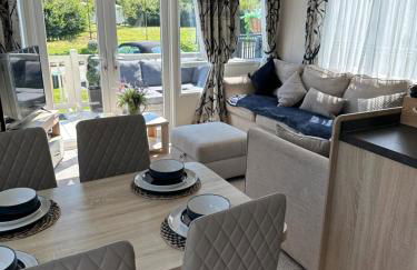 Acres Corner Retreat Inc Hot tub at Tattershall Lakes Country Park - Foto 3