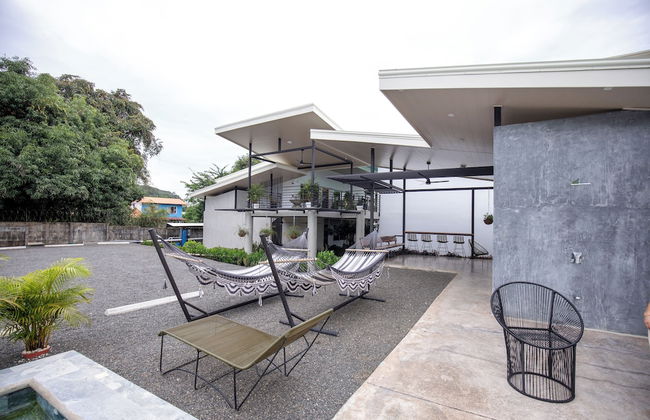 Nomad Living CR - Photo 42