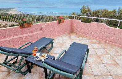 Josto Panoramic- Seaview Terrace - wifi - bbq - Foto 1