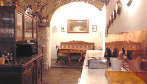 Casa Valentino in Via Liberale Isolabona Sleeps 8 Isolabona Italy - Foto 2