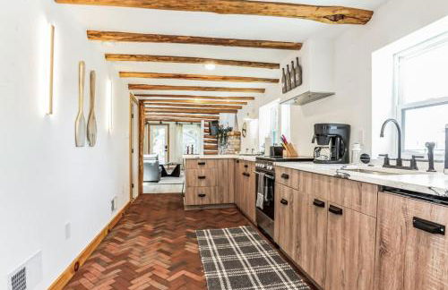 Modern Log Cabin at the beach with Hot Tub, Game Room and Fire Pit - Foto 21