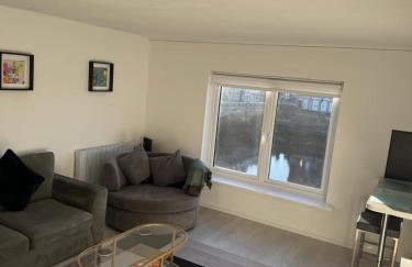 Exceptional 1 bedroom riverside 2E apartment - Foto 1