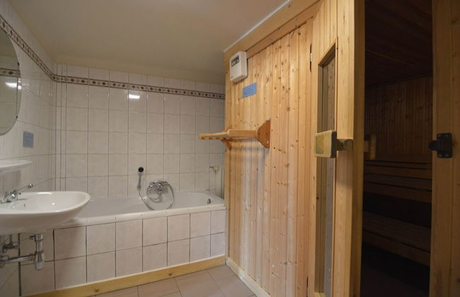 Modern Holiday Home with Hot Tub & Sauna in Ardennes - Foto 34