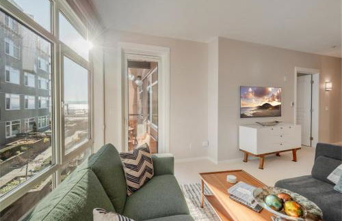 Waterfront Spacious 1BR, Den Walk to Pike Place - Photo 28