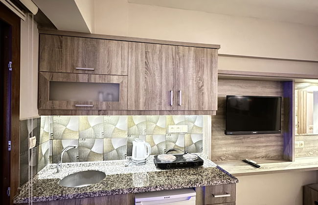 Street61 Studios - Photo 36