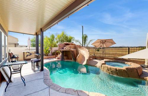 Outdoor Oasis with Pool and Hot Tub Perris Getaway - Foto 14