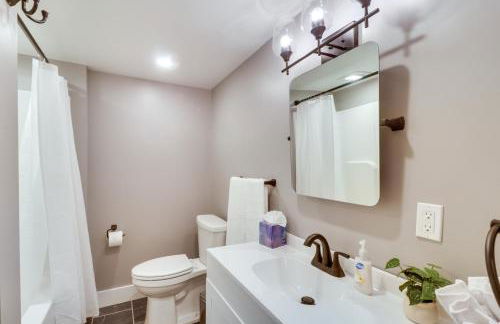 Charming Retreat in Charlottesville with Deck! - Foto 20