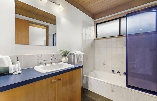 3 Bedroom House - Jan Juc - Near Beach - Photo 17