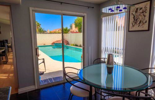 Luxury 1900 SQ FT House Huge 46 FT Pool & Hot SPA - Foto 29