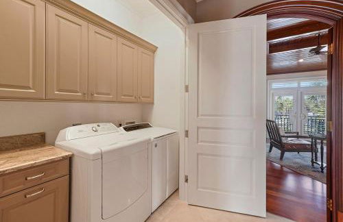 Capitano - Huge Luxury Beachfront Home with Private Pool & Rooftop Deck - Foto 39