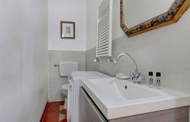 Charming Colosseum - Photo 23