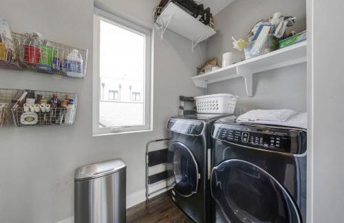 City Views - Walking Distance to Panthers Stadium - Photo 32