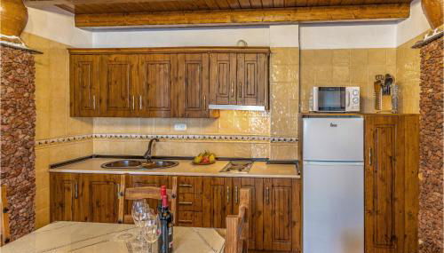 Awesome Home In Mecina Bombarón - Photo 5