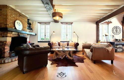 La Bretonnerie Luxury villa with pool & jacuzzi in a equestrian estate - Photo 48