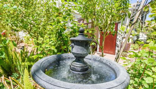 Minimalistic 1885 Queen Anne Cottage 2B-2B Upper Level Flat in Alameda - Foto 3, Garden view