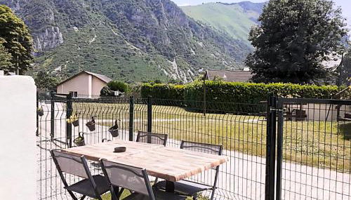 Escapade Montagne en Famille, appartement cosy avec piscine couverte - Foto 3