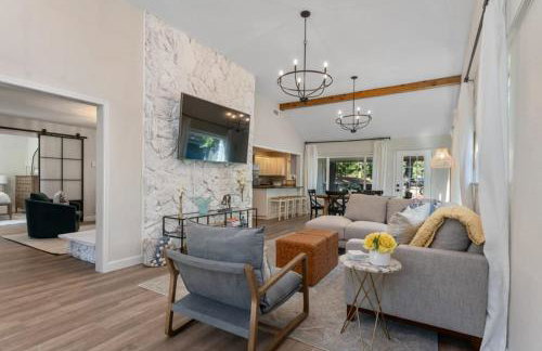 The Susser Estate with Dock Hot Tub Game Room - Foto 6