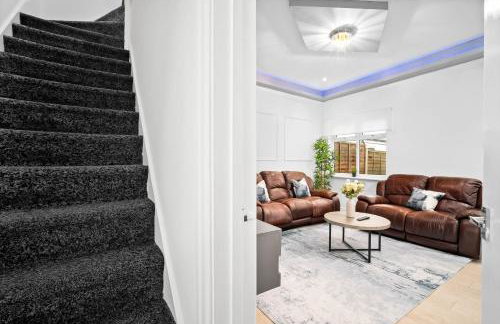 Stylish Five Bedroom House - Parking - Terrace - Fast Wi-Fi 974P - Foto 30