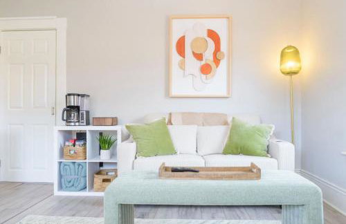 Downtown House Sleeps 10 with 3 King Beds and More - Foto 11